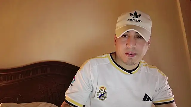 francopizano stripchat live cam model