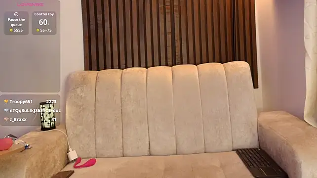 Laena_Castillo stripchat live cam model