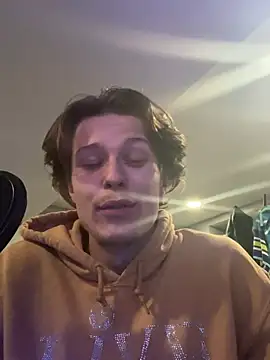 8inchesfr stripchat live cam model