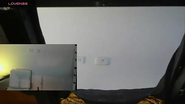 LunaVelvet_x stripchat live cam model