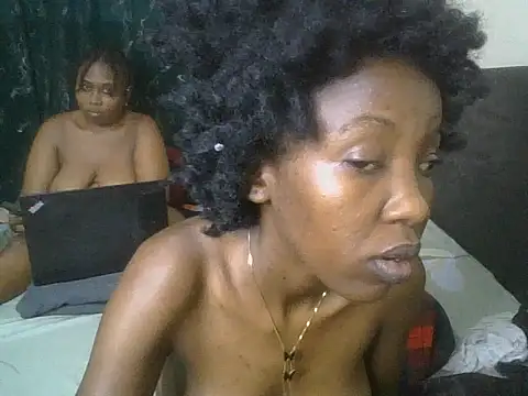 fynfunn stripchat live cam model