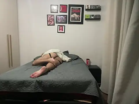 _k_oliver stripchat live cam model