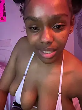 Aishadavis stripchat live cam model