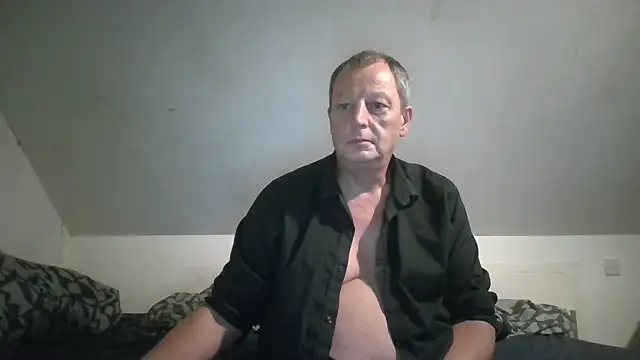 chubbybear2cum stripchat live cam model