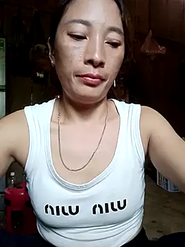 muamua99 stripchat live cam model