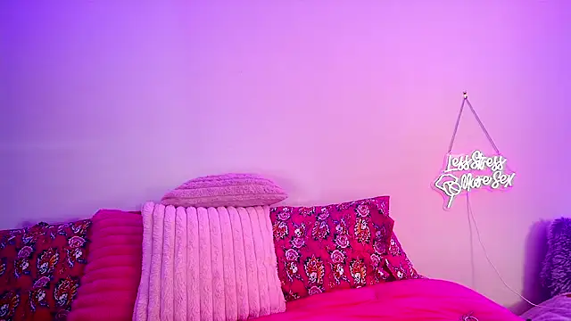 CamirynVale stripchat live cam model