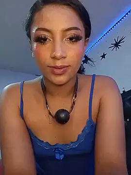 KattyBerryX stripchat live cam model