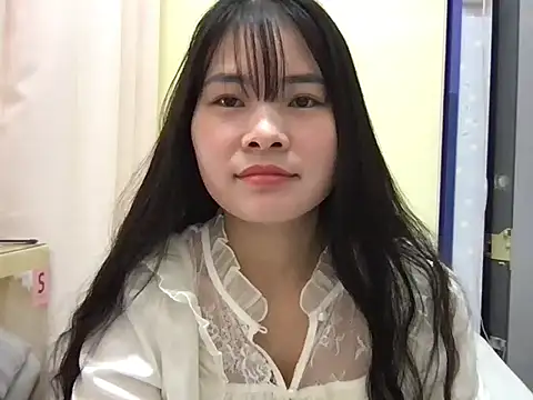 Naked-xx stripchat live cam model