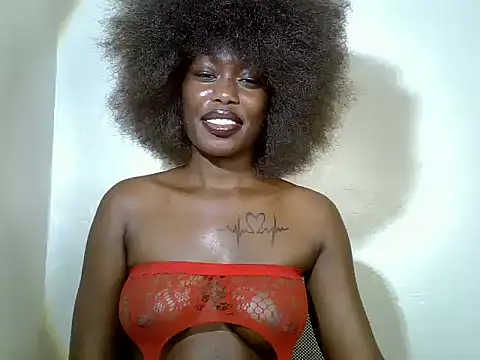 momah_water5 stripchat live cam model