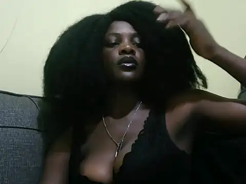 naughty_renny stripchat live cam model