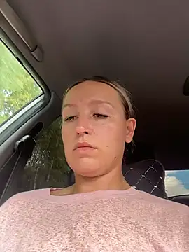 StasyWood stripchat live cam model