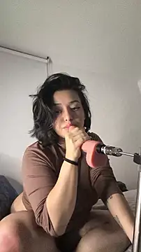 Ale_le stripchat live cam model
