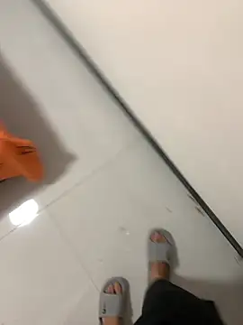 AM-LiL stripchat live cam model