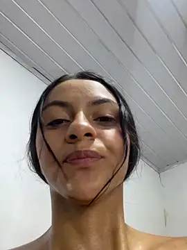 miluwatson stripchat live cam model