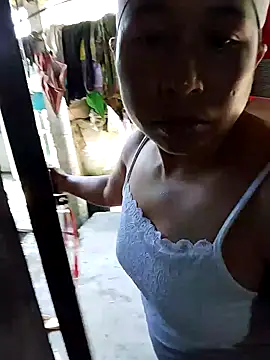 nami-2k stripchat live cam model