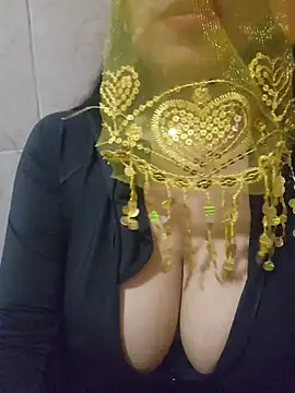 Lunix18 stripchat live cam model