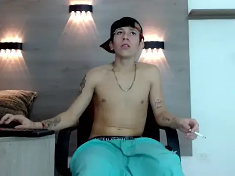 Gaeliitto stripchat live cam model