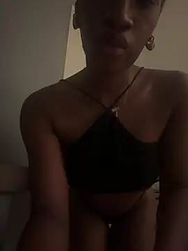 Babymarii stripchat live cam model