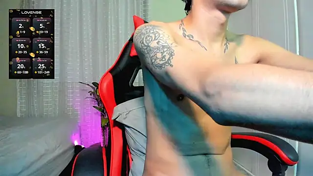 tom_Howard stripchat live cam model