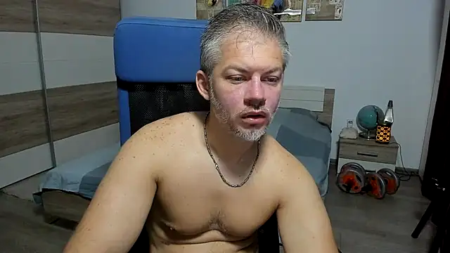 RobbyShawz stripchat live cam model