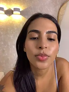 genesissara stripchat live cam model