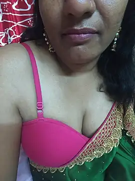 Zaara-Rose stripchat live cam model