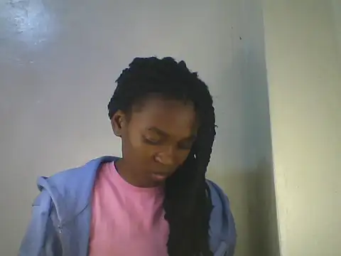 cutebrownny stripchat live cam model