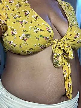 madelltheebony stripchat live cam model