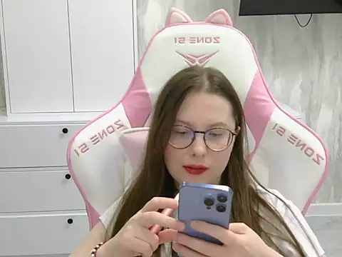 Elvirada stripchat live cam model