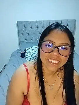 Valentina_hz stripchat live cam model