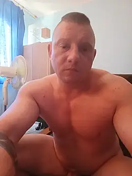 Robert198098 stripchat live cam model