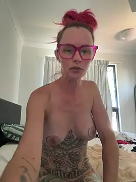 phoebeandmatt stripchat live cam model