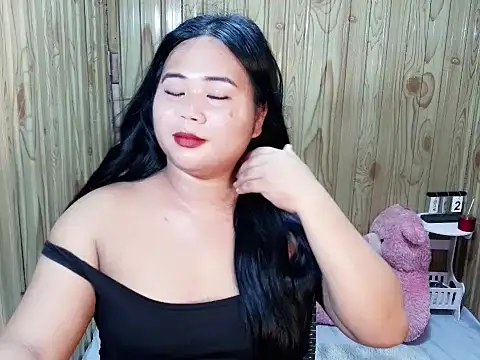 queen_staceyy stripchat live cam model