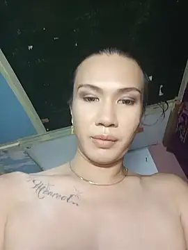 manilafoxts stripchat live cam model