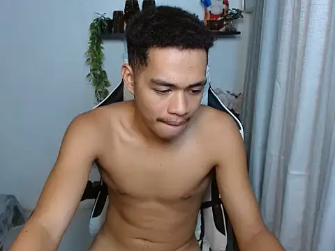 curlyasian_njxx stripchat live cam model