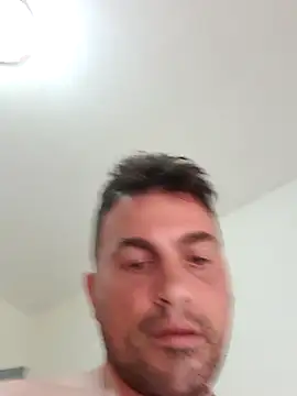 Rinox87 stripchat live cam model