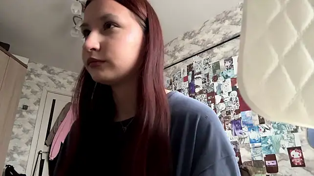 SuzanMoote stripchat live cam model