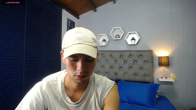 xxx_thesupercum_ stripchat live cam model