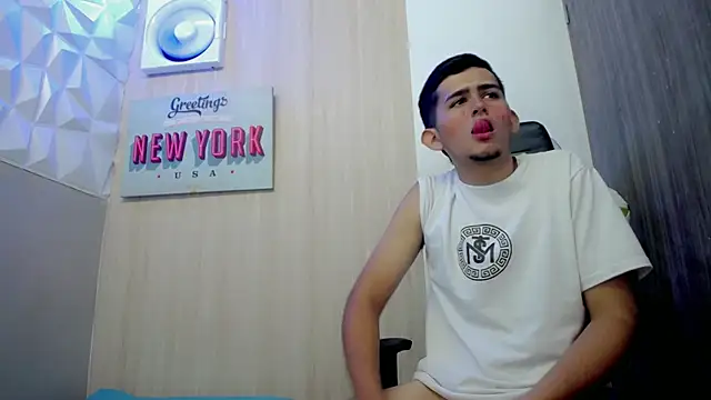 JaxBlue_ stripchat live cam model
