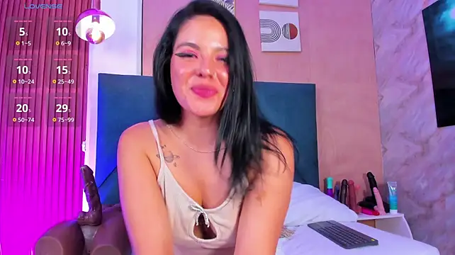evelinthompsson stripchat live cam model