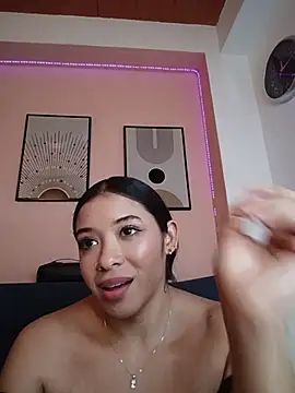 catalina_y_tylerjhons stripchat live cam model
