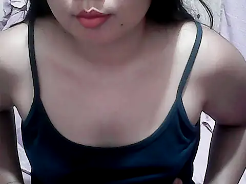 MahusaynaPiinay stripchat live cam model