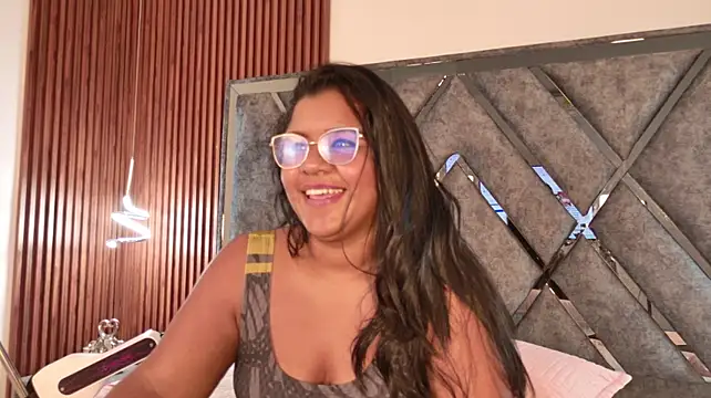 Slutty_Vicky stripchat live cam model