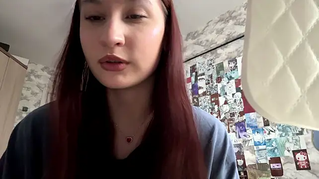 SuzanMoote stripchat live cam model