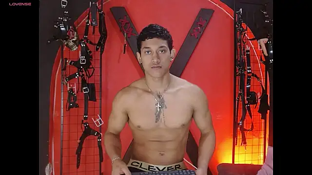 adan_222 stripchat live cam model