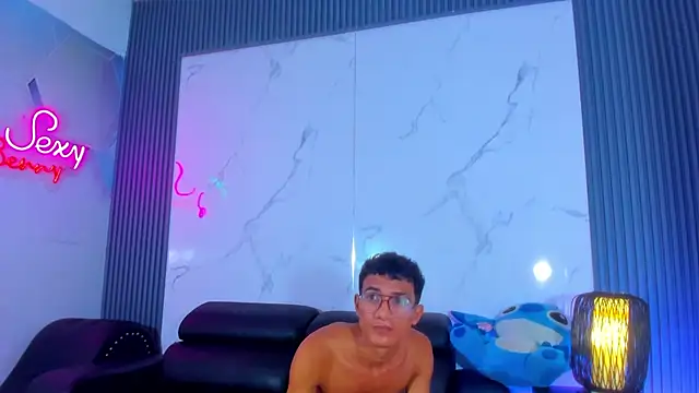BOYS_IN_THE_EMPIRE stripchat live cam model