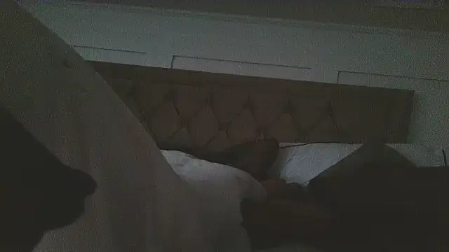 tattedupebony stripchat live cam model
