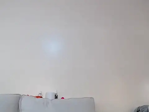 Petite_freakette stripchat live cam model