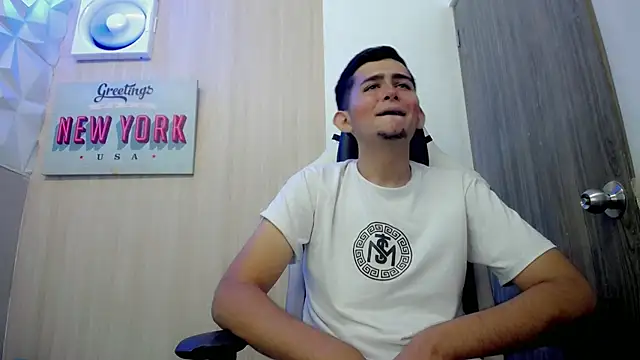 JaxBlue_ stripchat live cam model