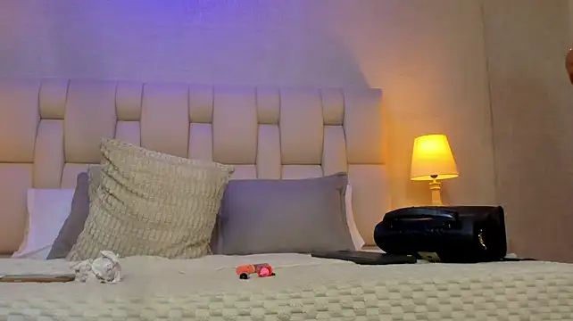 KeitinThompson stripchat live cam model